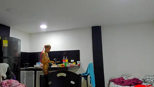 barbara anal squirt  online show from 03-10-25, 04:35