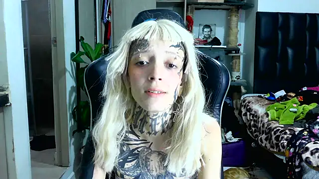 barbara anal squirt  online show from 09-16-25, 04:02