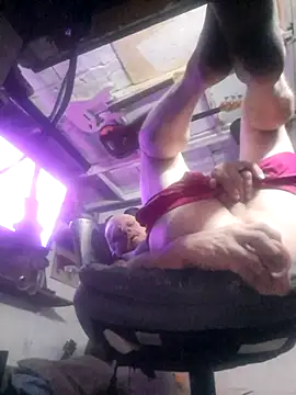 Snapshot of MagicAdmiralty5 chatting on 09-19-25, 10:49 MagicAdmiralty5 online show from 09-19-25, 10:49