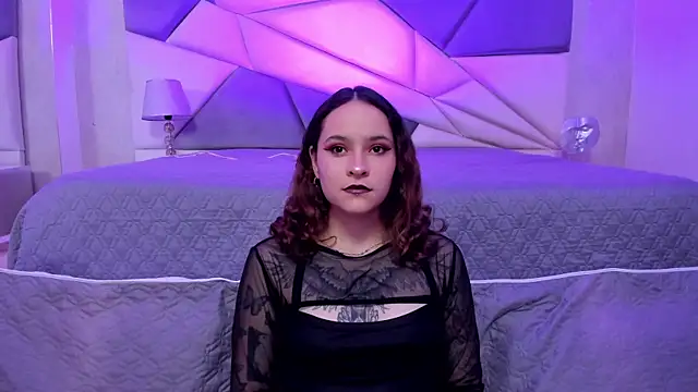 AnnyThompson  online show from 02-09-25, 08:34