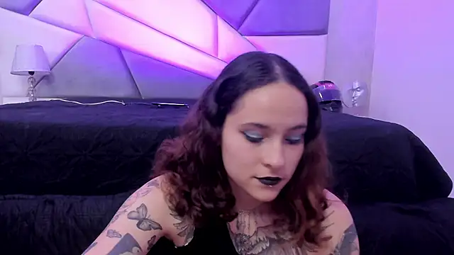 AnnyThompson  online show from 02-14-25, 09:10