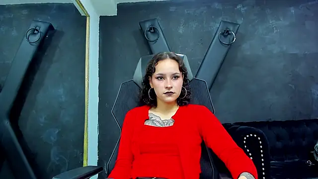 AnnyThompson  online show from 10-18-25, 05:57