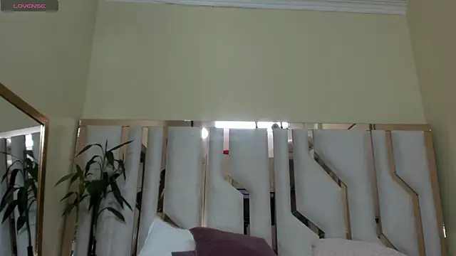 TifanyChill online show from 01-27-25, 08:17