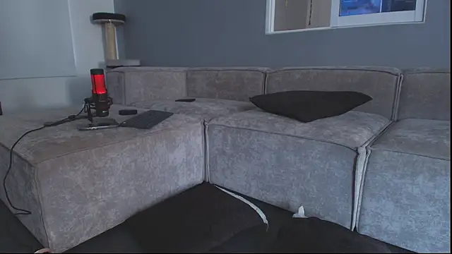 milaivanova online show from 02-18-25, 08:14