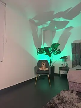 milaivanova online show from 11-18-25, 10:36