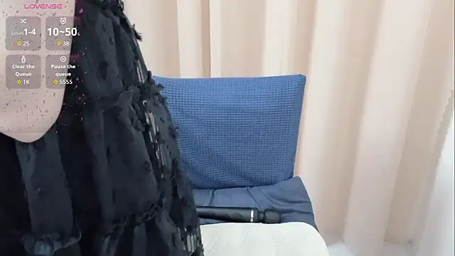 KaleAnisa online show from 11-14-25, 01:04