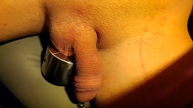 Snapshot of TheHardone_29 chatting on 10-09-25, 05:49 TheHardone 29 online show from 10-09-25, 05:49