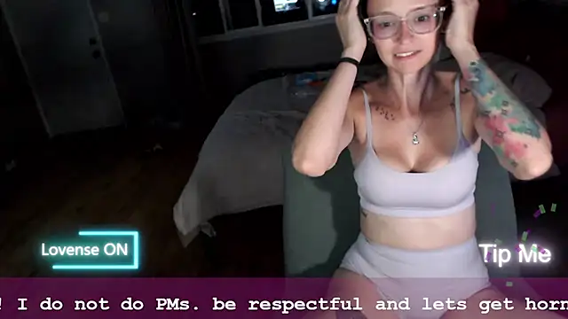 Plantbabeee online show from 07-12-26, 04:14