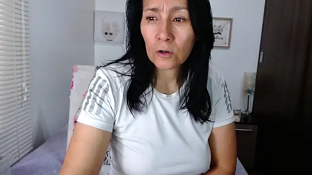 Maira B online show from 04-16-26, 06:19