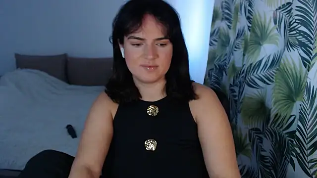 Snapshot of ChloeJewel1 chatting on 05-01-26, 09:03 ChloeJewel1 online show from 05-01-26, 09:03
