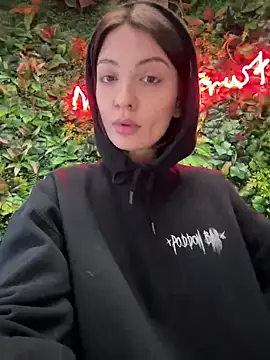 Snapshot of BabeRainbow chatting on 12-12-24, 09:51 BabeRainbow online show from 12-12-24, 09:51