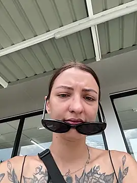 Snapshot of BabeRainbow chatting on 01-22-25, 05:48 BabeRainbow online show from 01-22-25, 05:48