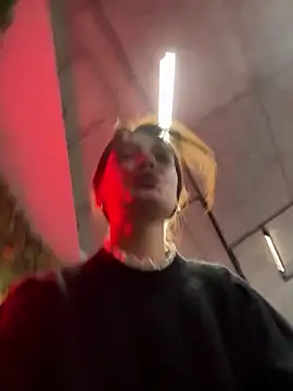 Snapshot of BabeRainbow chatting on 02-26-25, 12:47 BabeRainbow online show from 02-26-25, 12:47