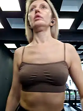 Snapshot of Miss____Mia_ chatting on 02-01-25, 12:16 Miss Mia online show from 02-01-25, 12:16