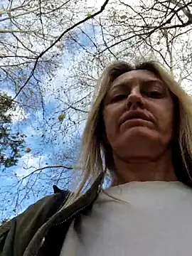 Miss    Mia  online show from 11-22-25, 08:46