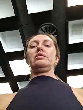 Miss    Mia  online show from 02-03-26, 09:03