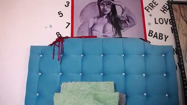 sweet skylove  online show from 12-19-25, 04:36