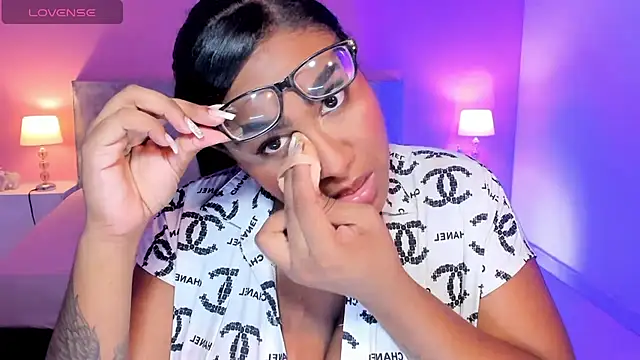 BlakmillerrGilson online show from 09-29-25, 07:51