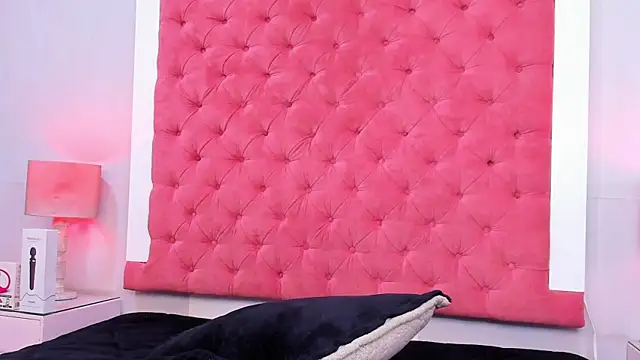 ZendayaGrey online show from 01-21-25, 06:43