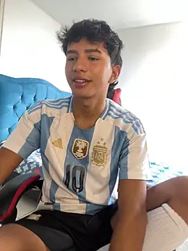 Leonarrrd 01 online show from 11-06-25, 07:37