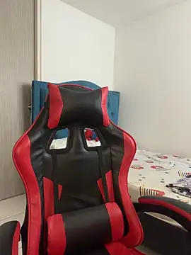 Leonarrrd 01 online show from 03-13-26, 08:37