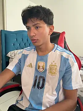 Leonarrrd 01 online show from 04-08-26, 09:15