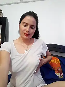 Zoe Clark  online show from 01-25-25, 06:57