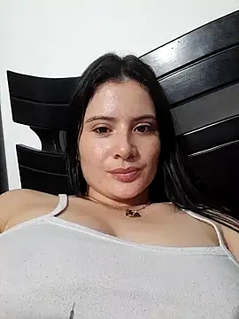 Zoe Clark  online show from 01-31-25, 05:30