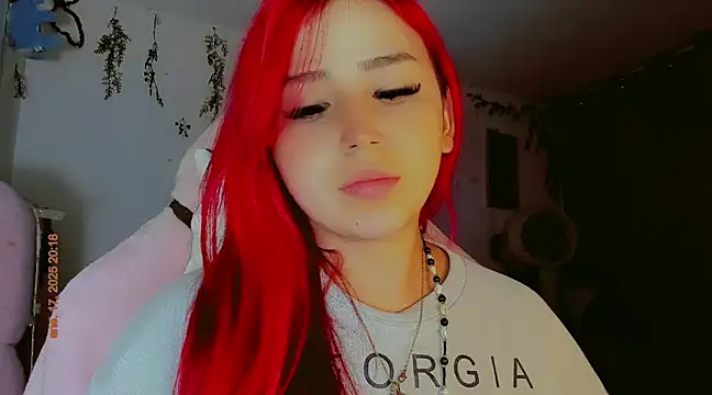 Snapshot of madisonx17 chatting on 01-18-25, 01:19 madisonx17 online show from 01-18-25, 01:19