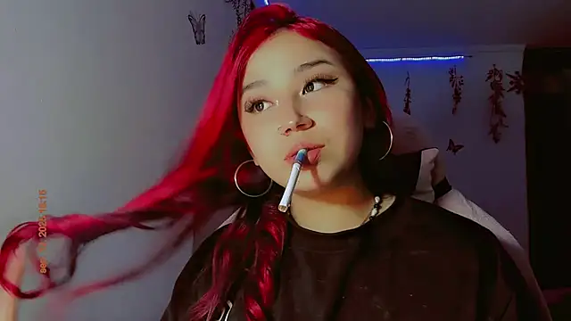 Snapshot of madisonx17 chatting on 09-12-25, 11:15 madisonx17 online show from 09-12-25, 11:15