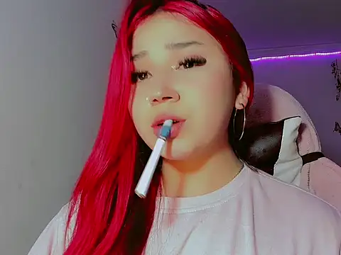 Snapshot of madisonx17 chatting on 10-08-25, 02:20 madisonx17 online show from 10-08-25, 02:20