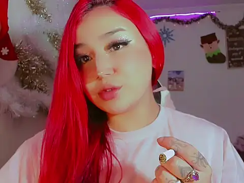 Snapshot of madisonx17 chatting on 12-23-25, 12:08 madisonx17 online show from 12-23-25, 12:08