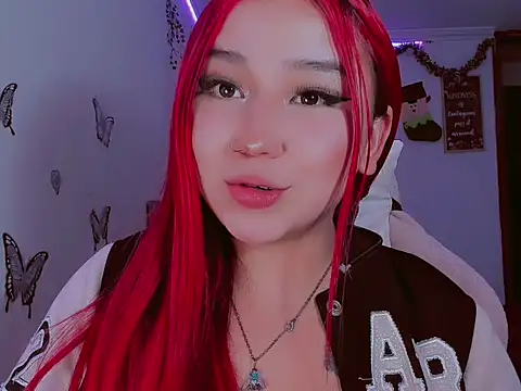 Snapshot of madisonx17 chatting on 01-15-26, 09:29 madisonx17 online show from 01-15-26, 09:29