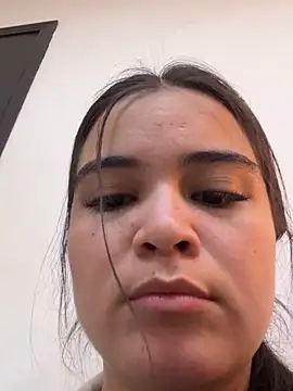 CamilaSofiia online show from 03-08-25, 08:46