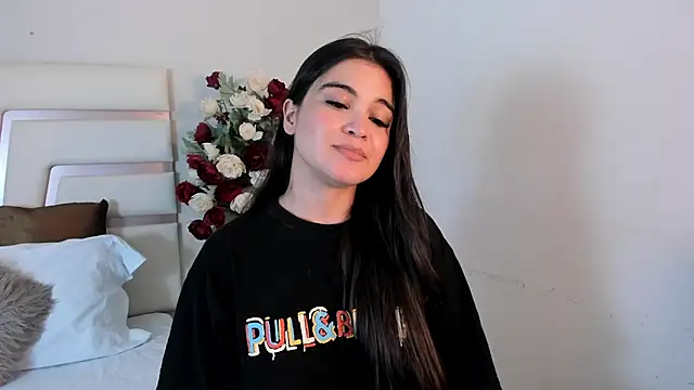 CamilaSofiia online show from 03-21-25, 07:35