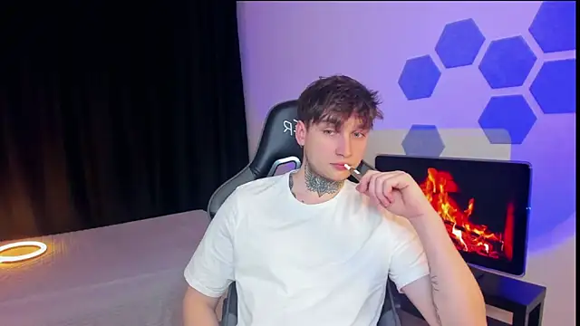 Chris Tyson online show from 02-09-25, 11:25