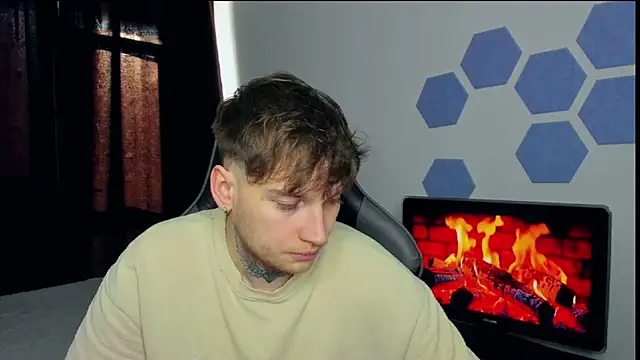 Chris Tyson online show from 02-18-25, 06:04