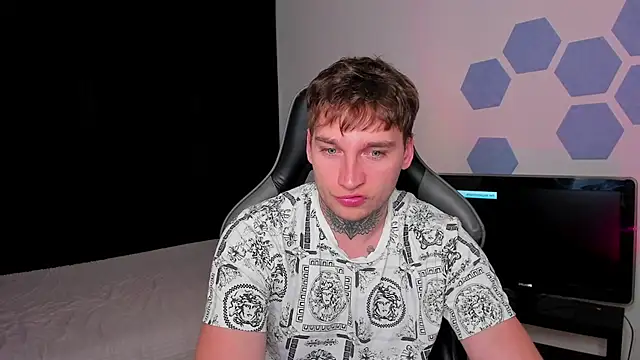 Chris Tyson online show from 09-14-25, 01:27