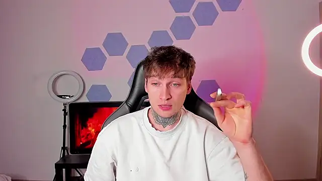 Chris Tyson online show from 10-18-25, 10:32