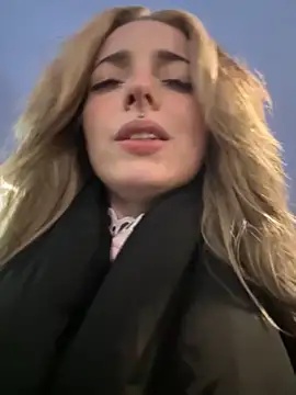 LoraaDoll online show from 10-29-25, 02:41