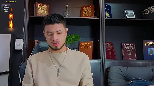 EdwardRoss  online show from 10-03-25, 09:01