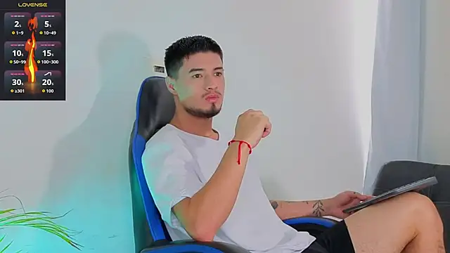 EdwardRoss  online show from 01-16-26, 08:02