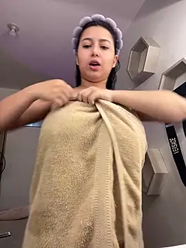 RexxaYBlade online show from 12-20-25, 04:36