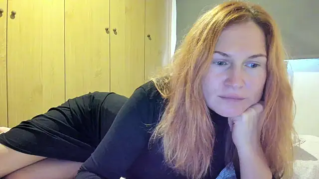 Sheandhim23 online show from 10-28-25, 10:08