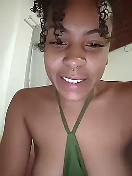 Julia Pretinha online show from 11-24-25, 12:16