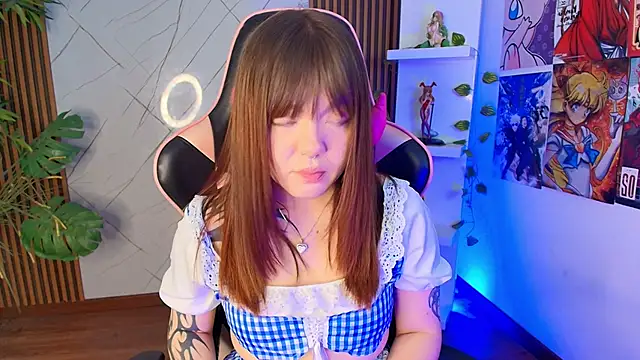 Fluffy Bubble21 online show from 09-26-25, 03:32