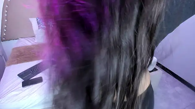 Miia Thompsonn online show from 04-09-26, 03:50