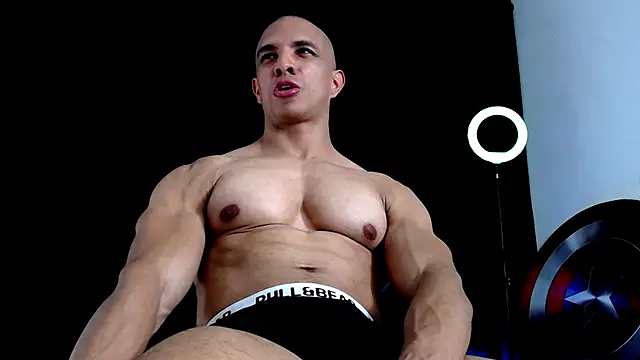 Antonywebb94 online show from 12-21-25, 07:43