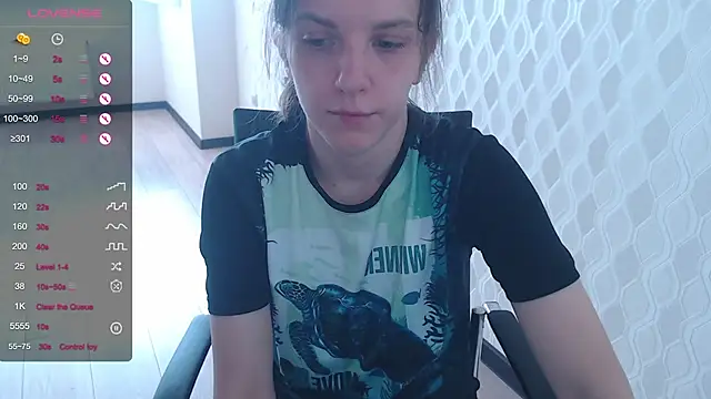 LisaHeart online show from 10-14-25, 07:42