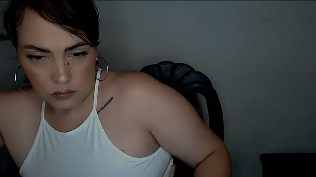 Snapshot of Miss_Agatha chatting on 12-21-24, 02:19 Miss Agatha online show from 12-21-24, 02:19